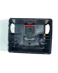 Trinol Alfa -rottien sy&ouml;ttiasema, sis&auml;lt&auml;&auml; loukun ja avaimen